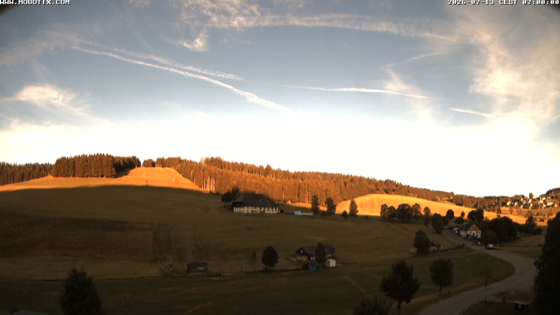 Archived image Webcam Schneeberg ski lift (Titisee)