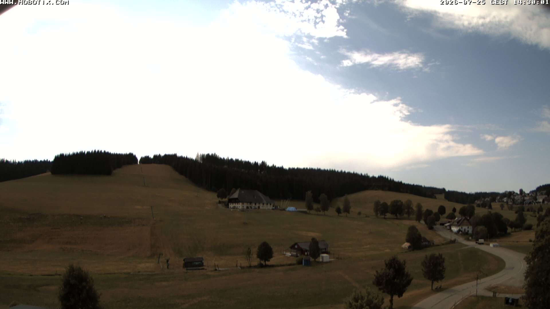 Archived image Webcam Schneeberg ski lift (Titisee)