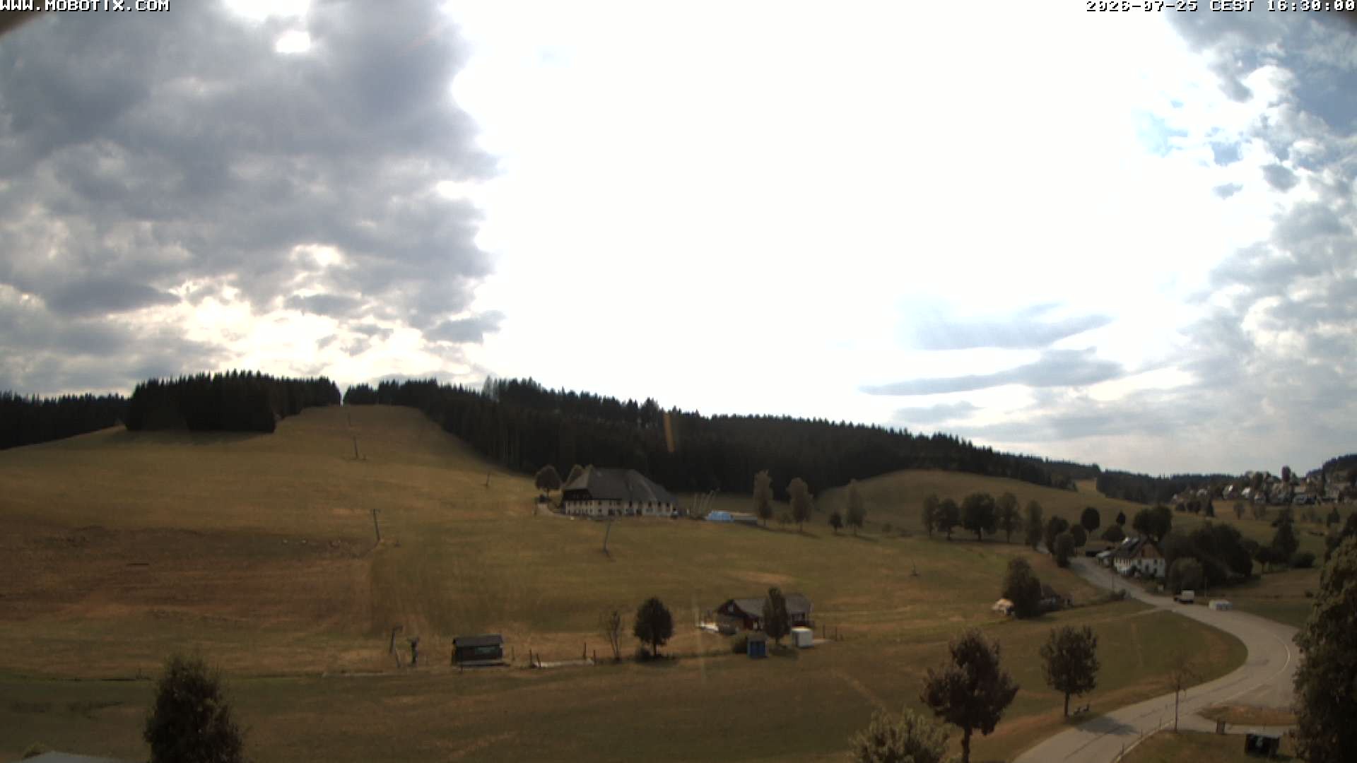 Archived image Webcam Schneeberg ski lift (Titisee)