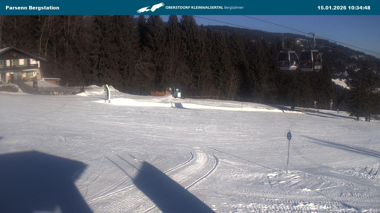 Archived image Webcam Parsenn upper station