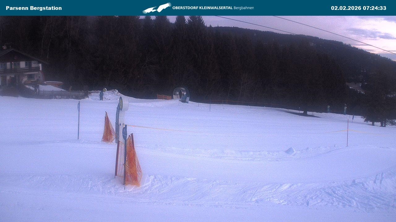 Archived image Webcam Parsenn upper station
