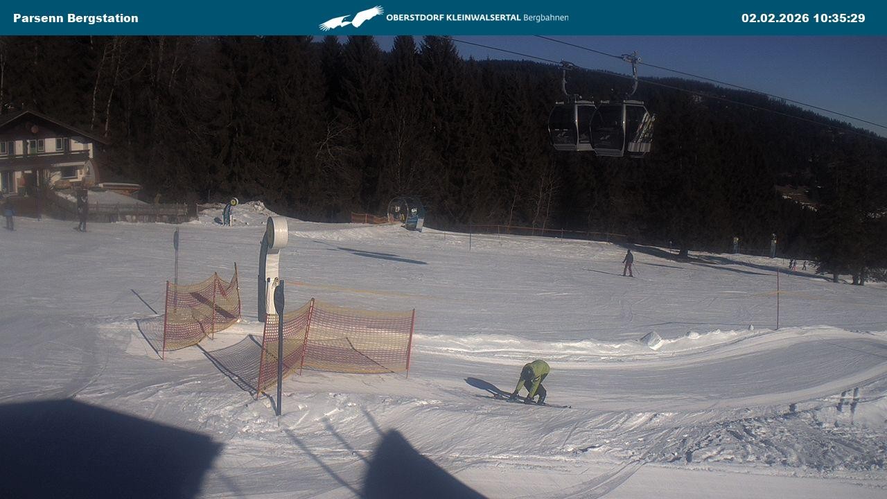 Archived image Webcam Parsenn upper station