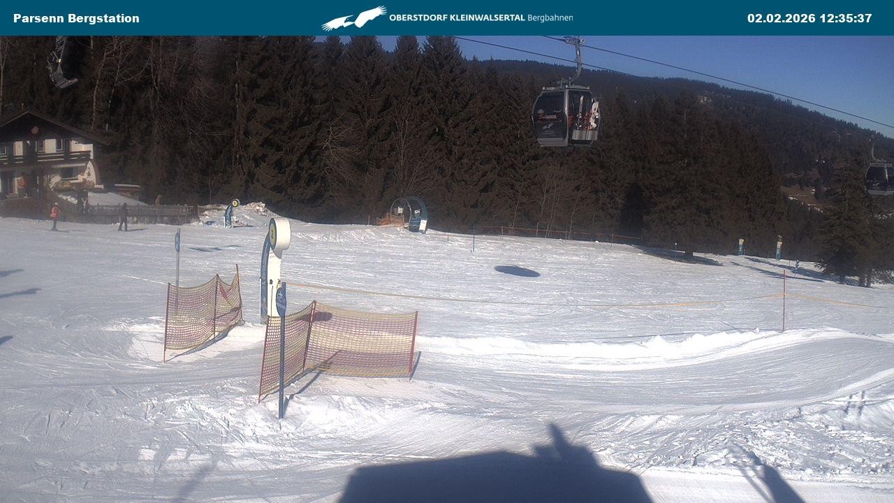 Archived image Webcam Parsenn upper station