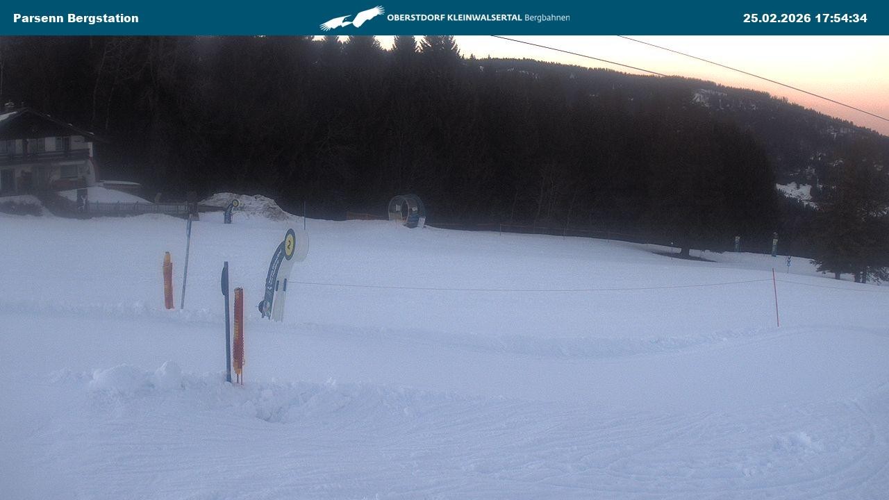 Archived image Webcam Parsenn upper station