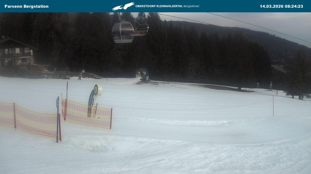 Archived image Webcam Parsenn upper station