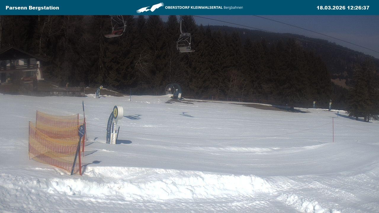 Archived image Webcam Parsenn upper station