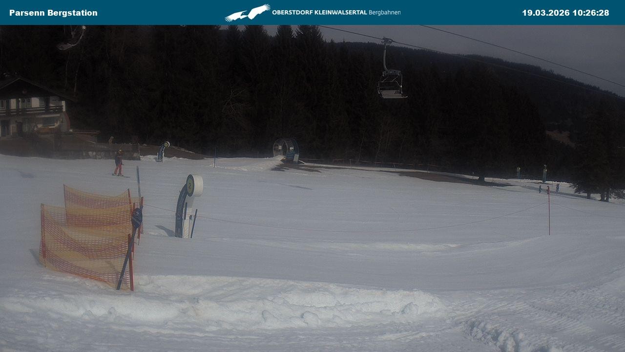 Archived image Webcam Parsenn upper station
