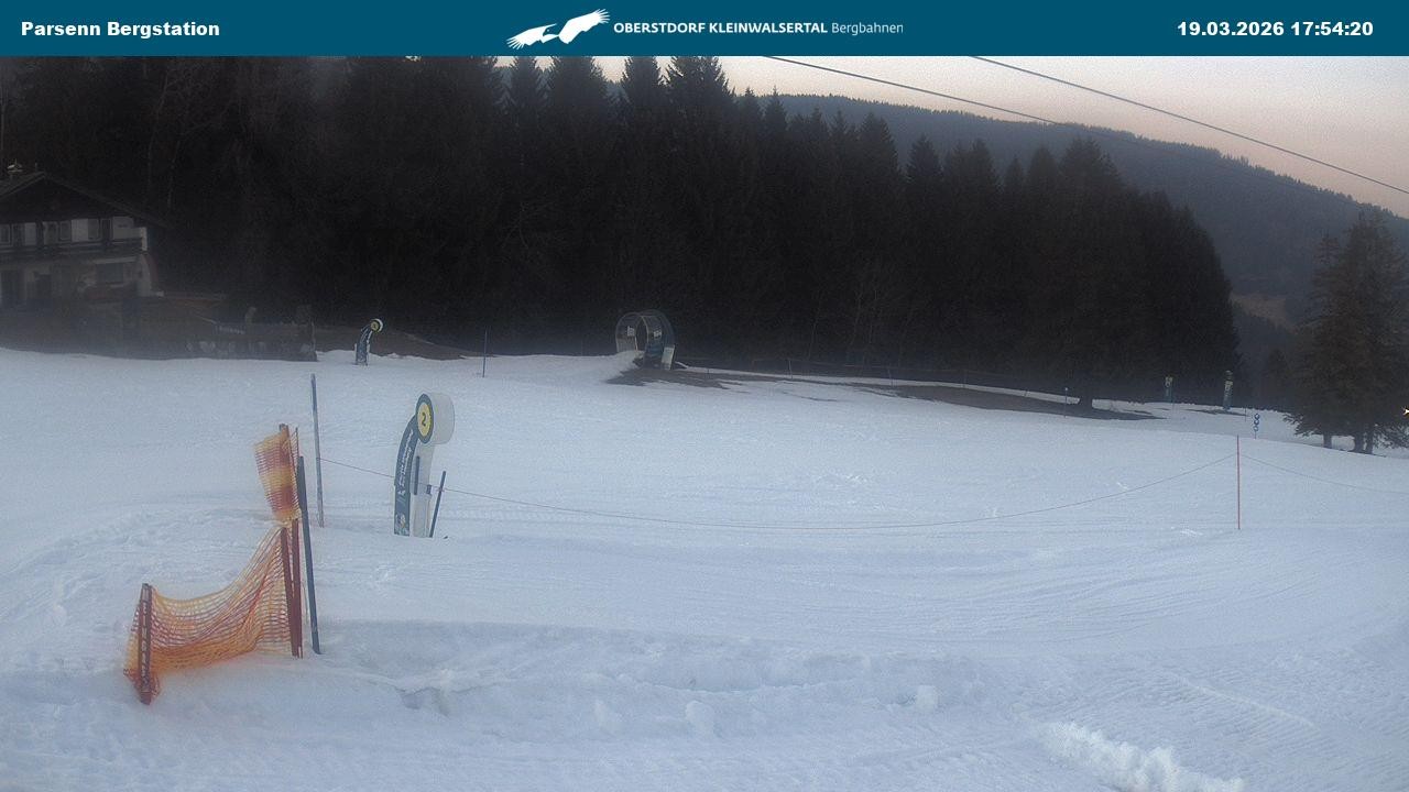 Archived image Webcam Parsenn upper station