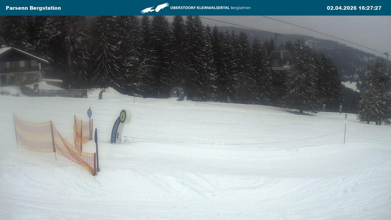 Archived image Webcam Parsenn upper station