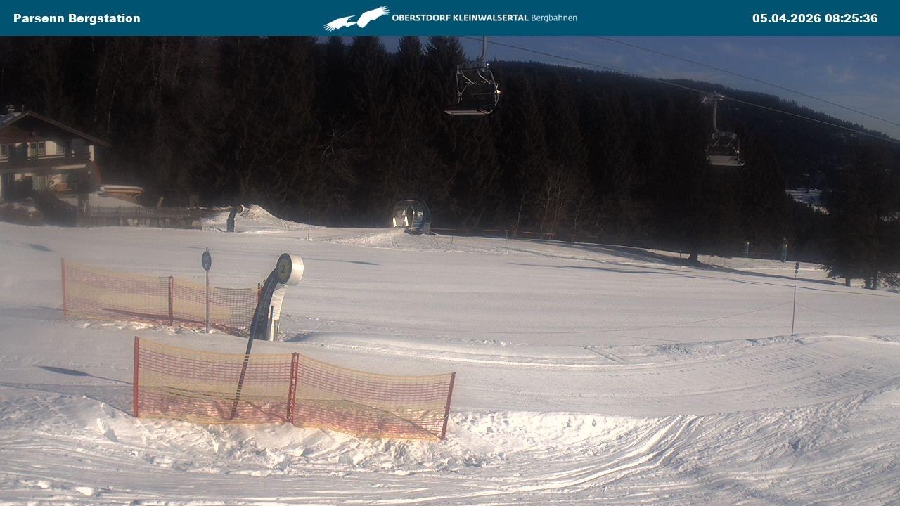 Archived image Webcam Parsenn upper station