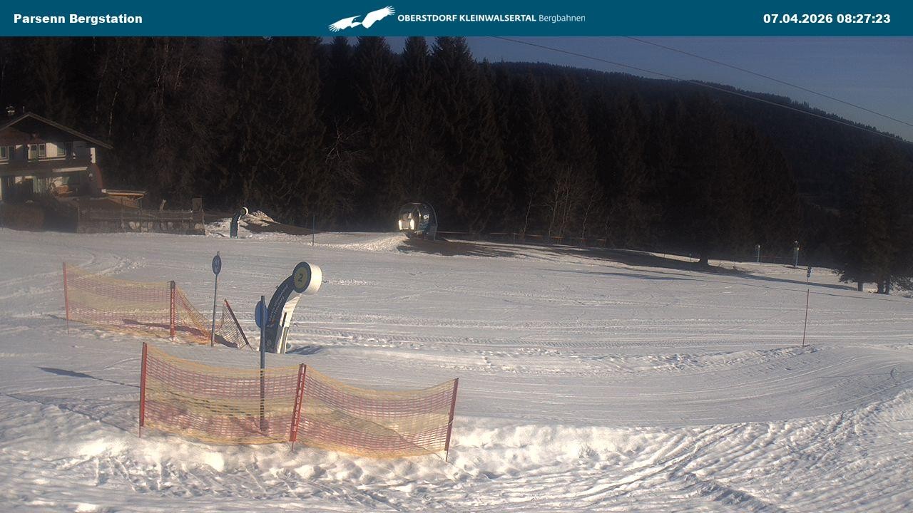 Archived image Webcam Parsenn upper station