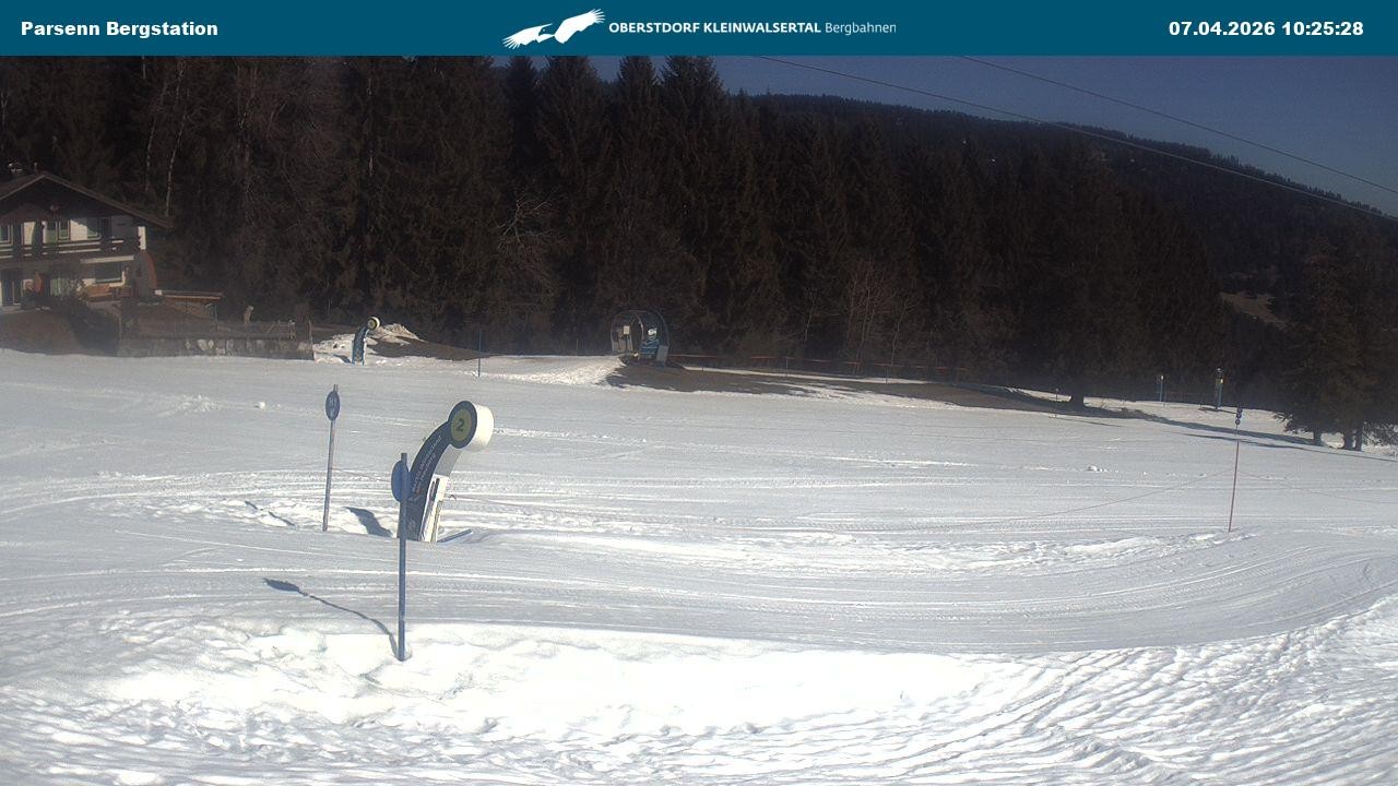 Archived image Webcam Parsenn upper station