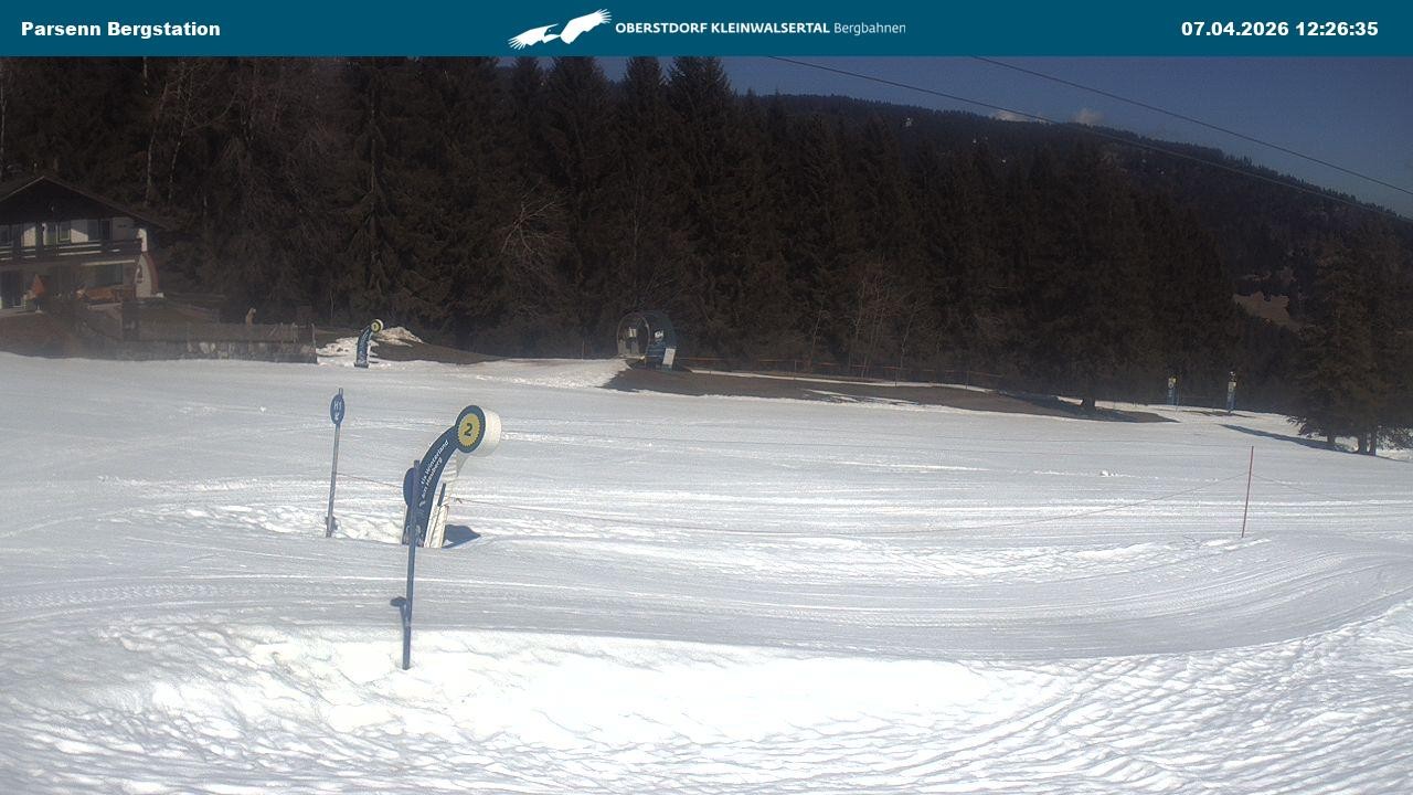 Archived image Webcam Parsenn upper station