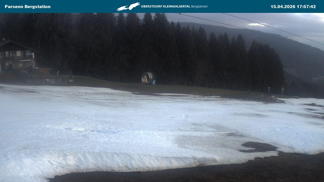 Archived image Webcam Parsenn upper station