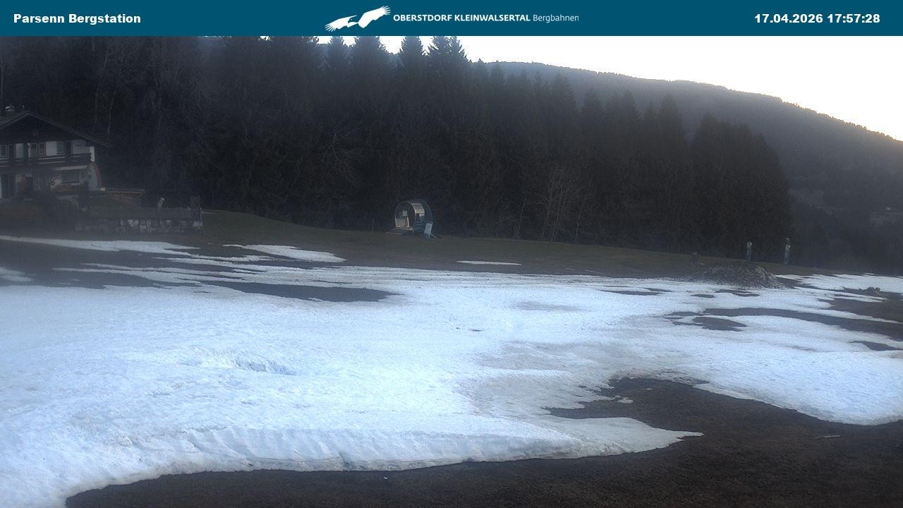 Archived image Webcam Parsenn upper station