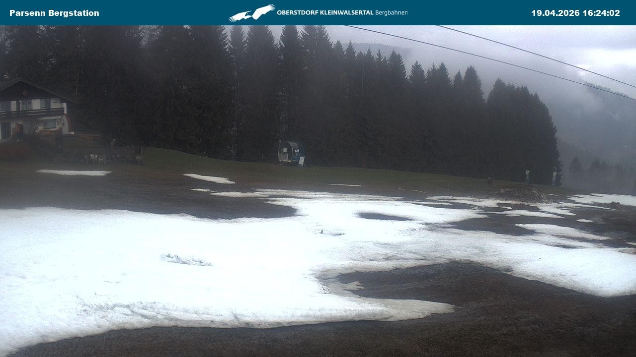 Archived image Webcam Parsenn upper station