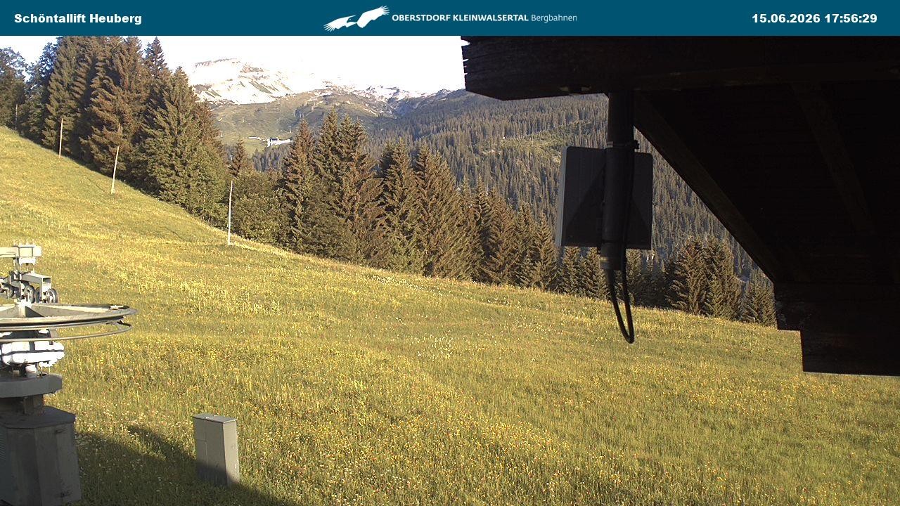 Archived image Webcam Parsenn upper station