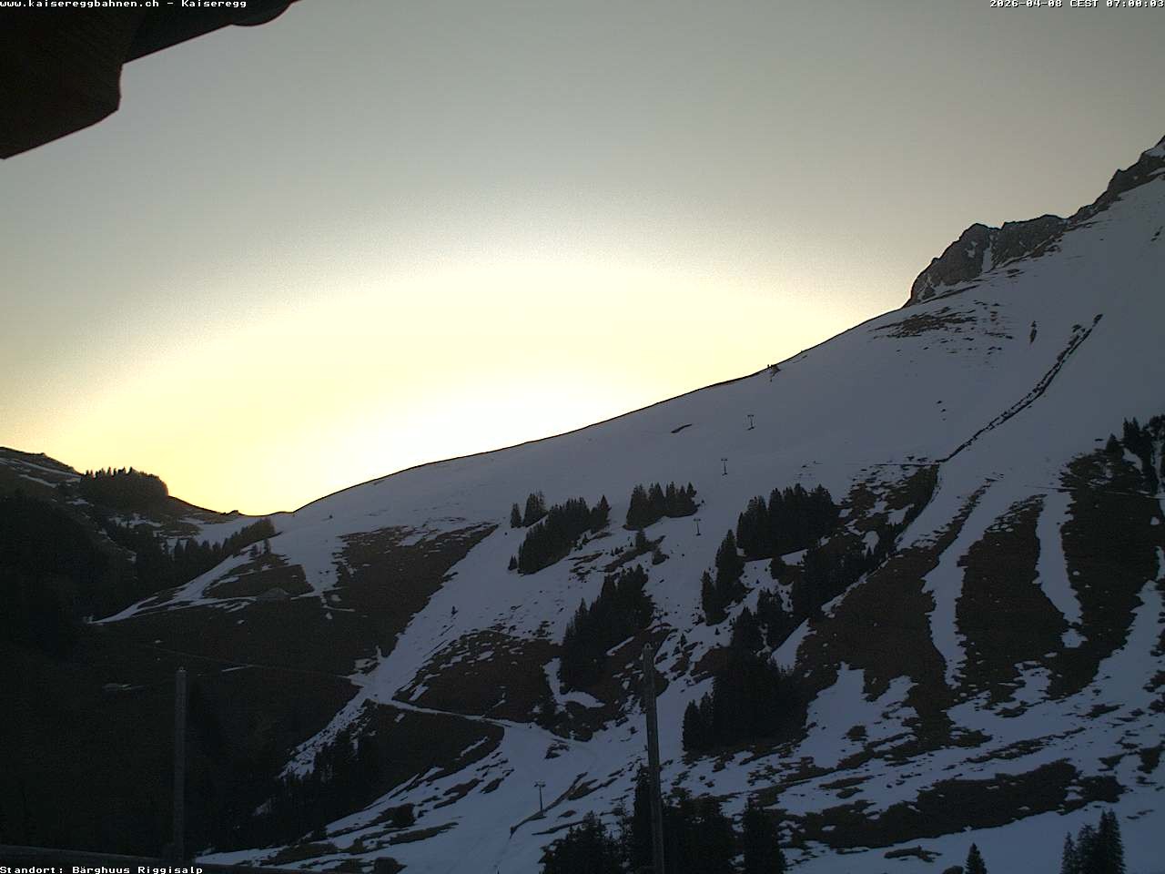 Archived image Webcam Schwarzsee Kaiseregg - mountain hut Bärghuus Riggisalp