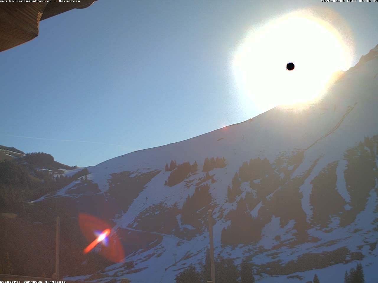 Archived image Webcam Schwarzsee Kaiseregg - mountain hut Bärghuus Riggisalp