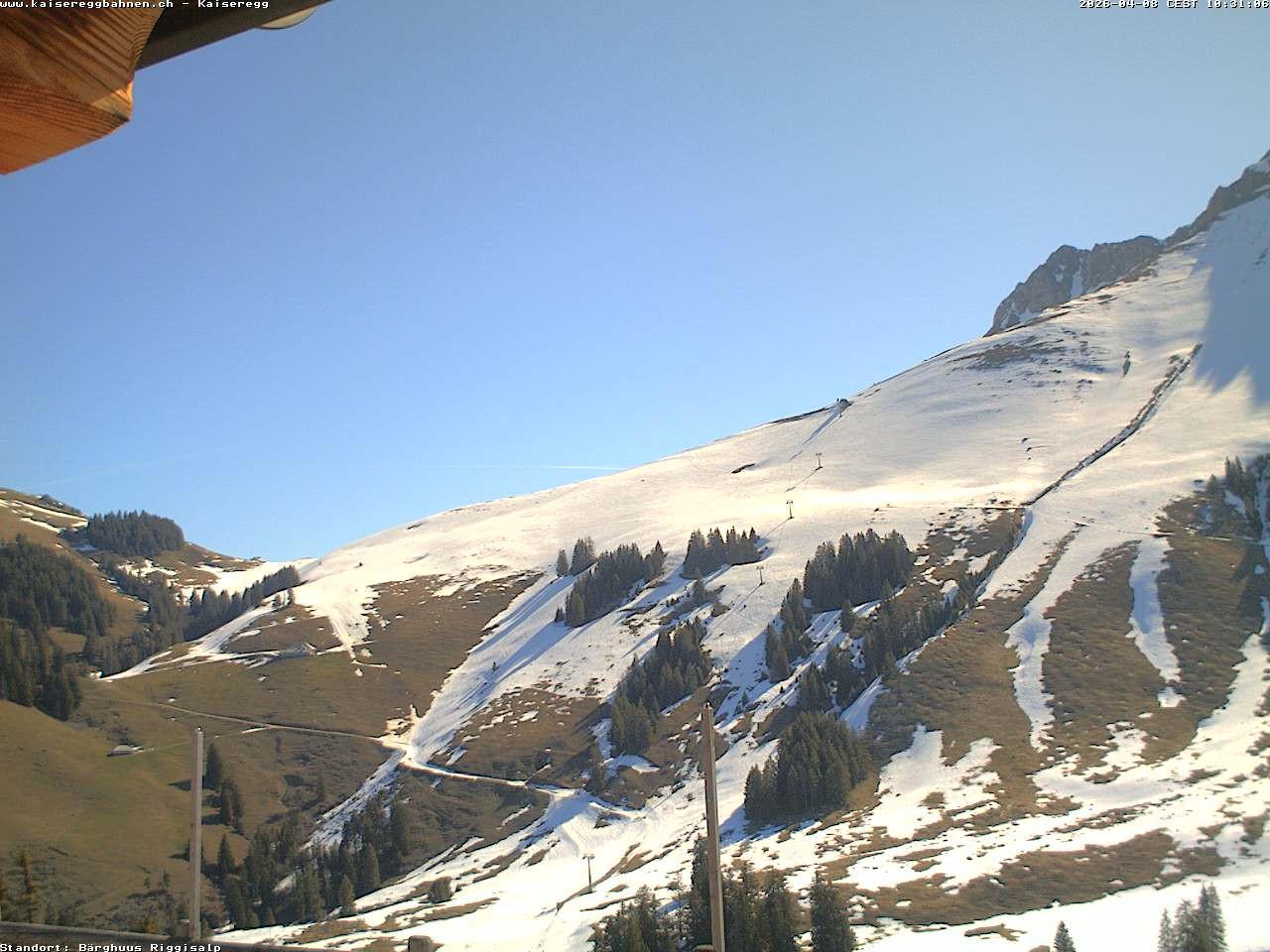 Archived image Webcam Schwarzsee Kaiseregg - mountain hut Bärghuus Riggisalp