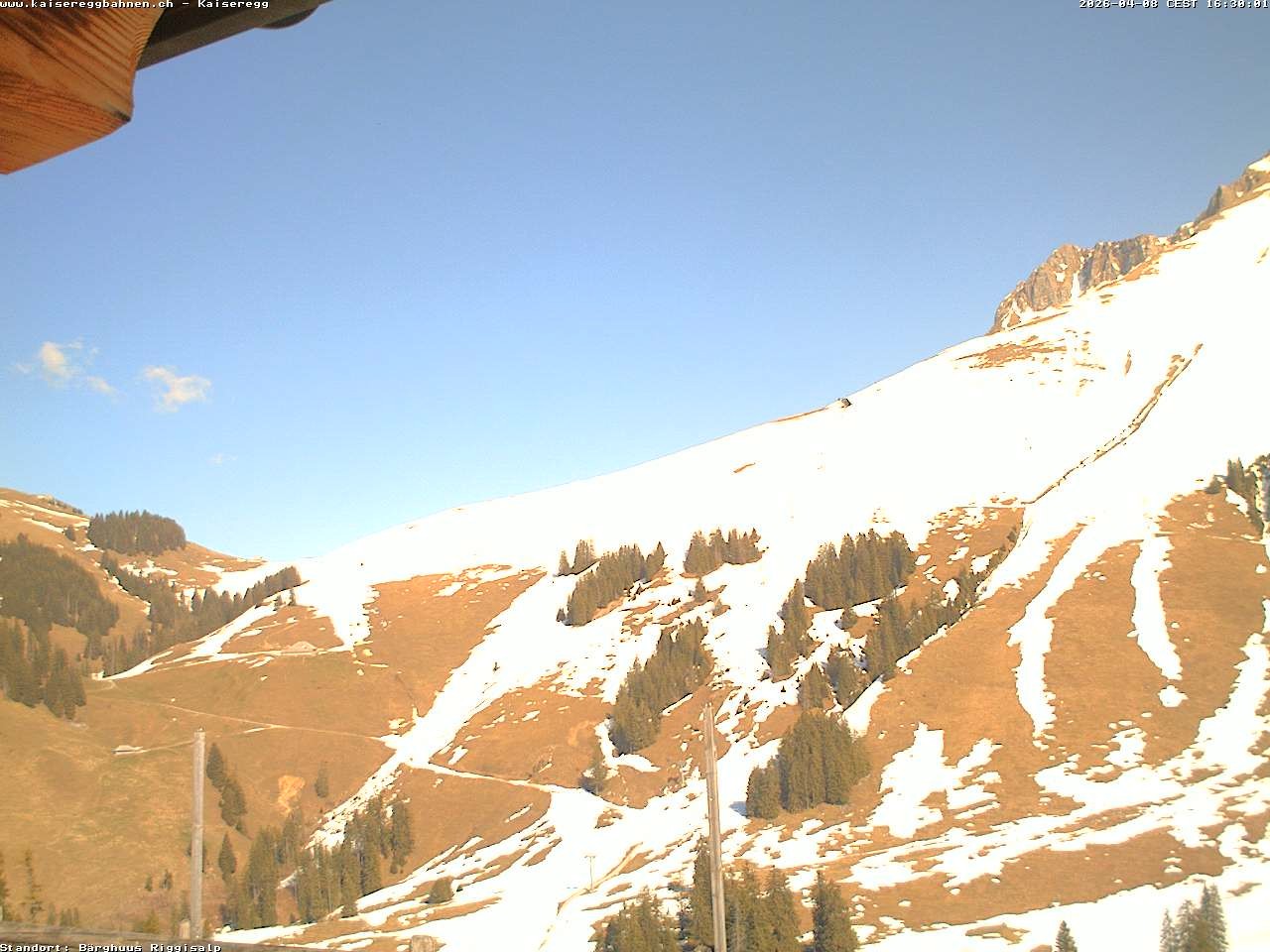 Archived image Webcam Schwarzsee Kaiseregg - mountain hut Bärghuus Riggisalp