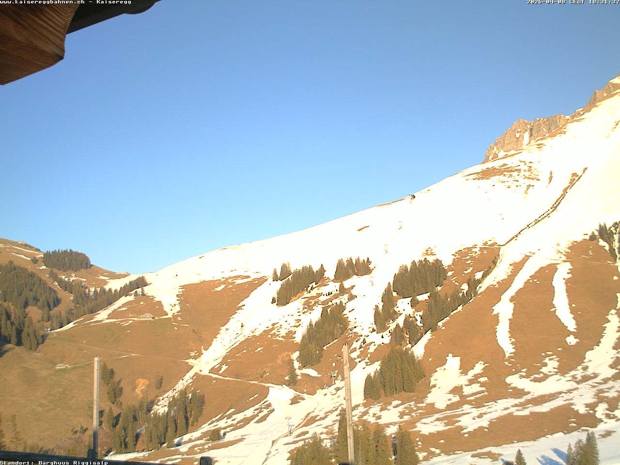 Archived image Webcam Schwarzsee Kaiseregg - mountain hut Bärghuus Riggisalp