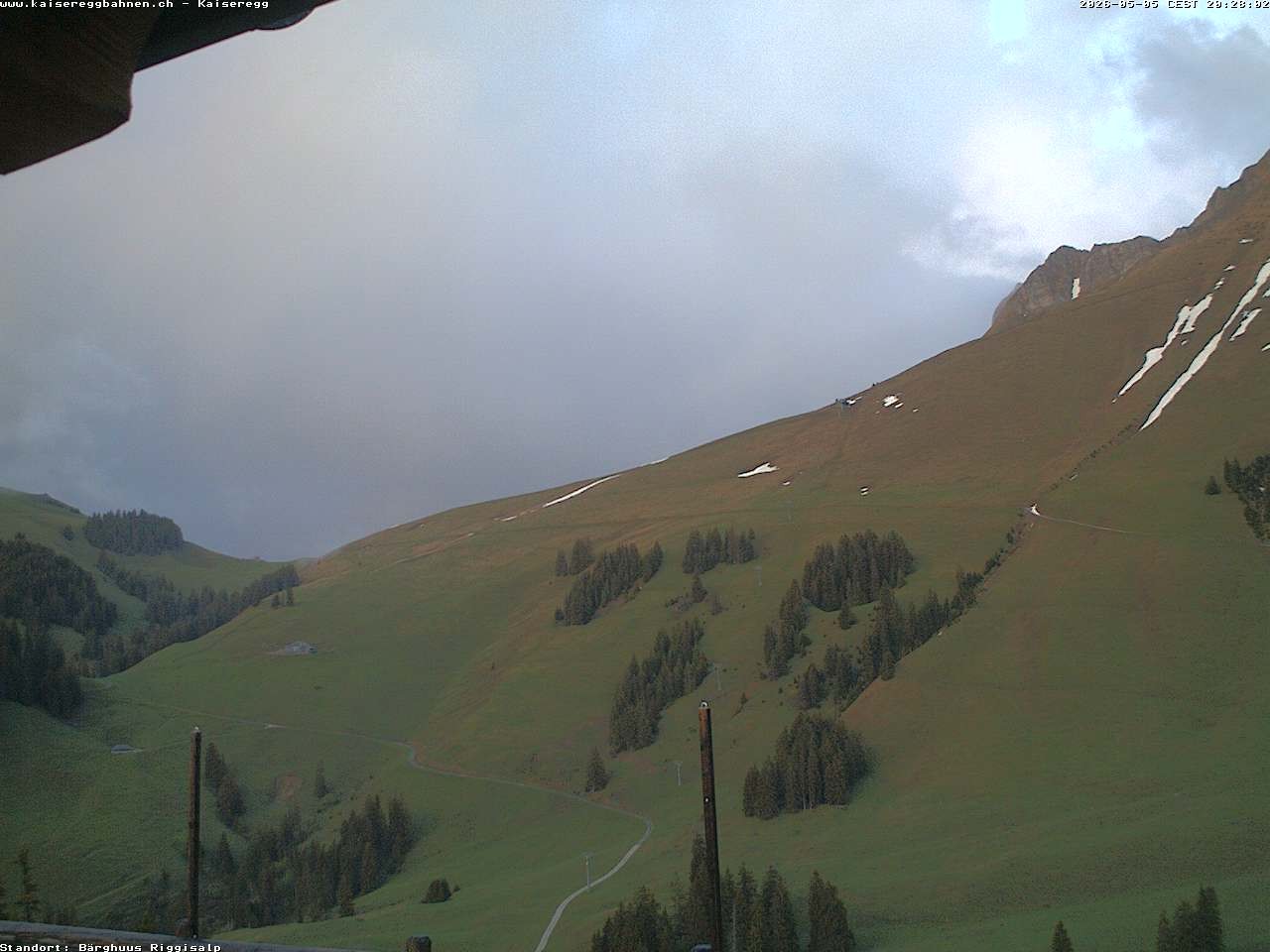 Archived image Webcam Schwarzsee Kaiseregg - mountain hut Bärghuus Riggisalp