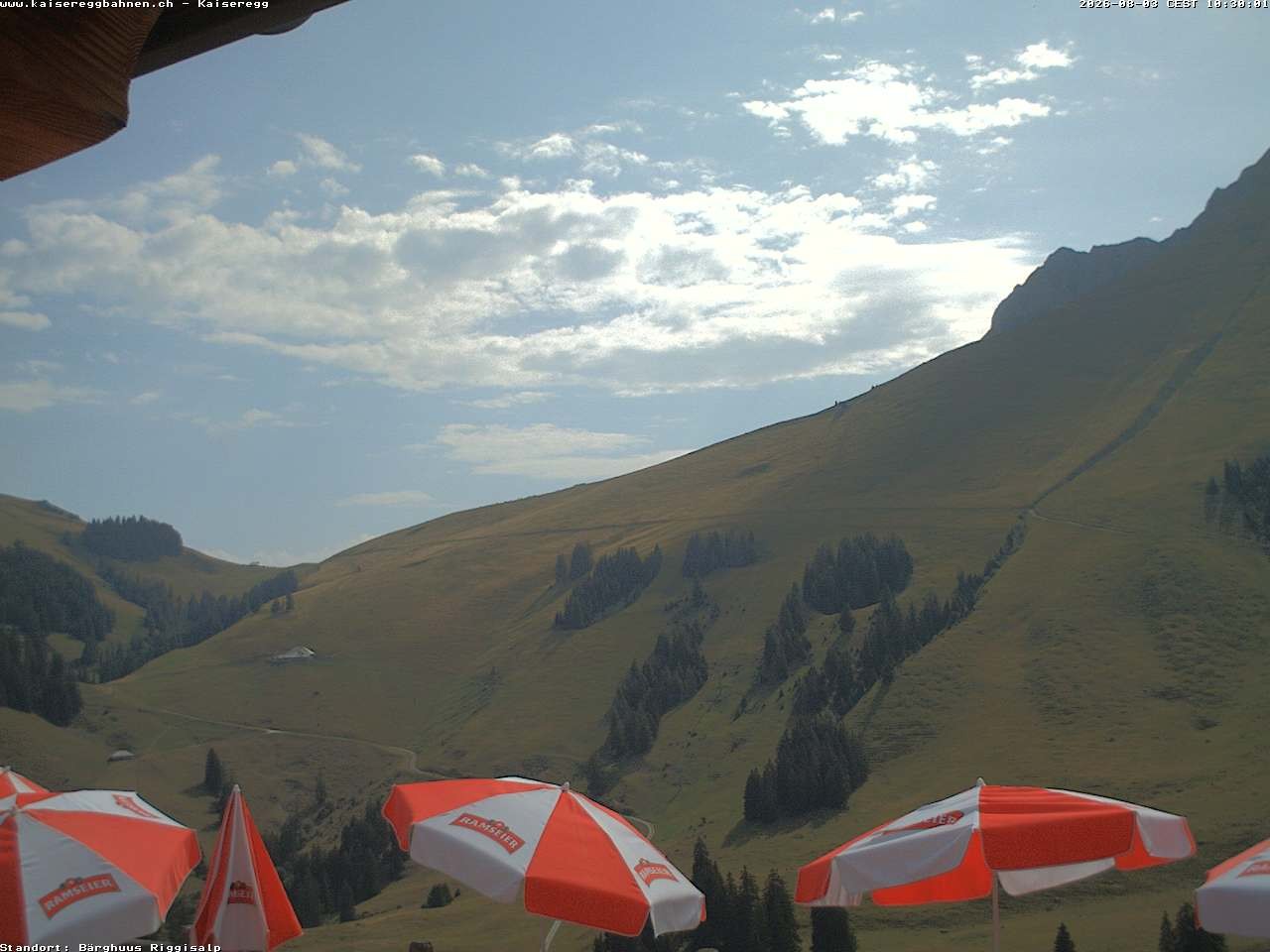Archived image Webcam Schwarzsee Kaiseregg - mountain hut Bärghuus Riggisalp