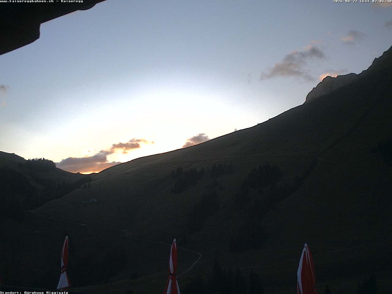 Archived image Webcam Schwarzsee Kaiseregg - mountain hut Bärghuus Riggisalp