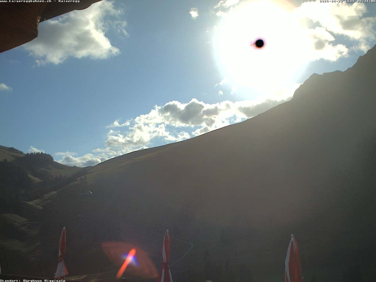 Archived image Webcam Schwarzsee Kaiseregg - mountain hut Bärghuus Riggisalp