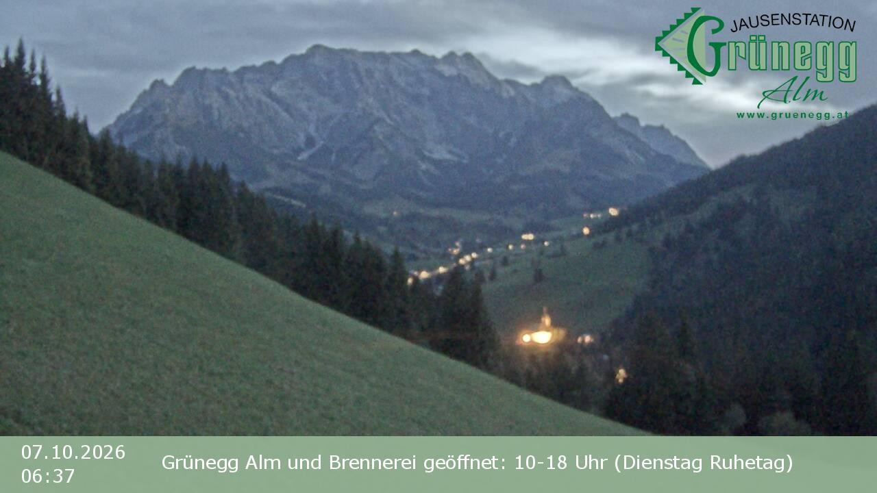 Archiv Foto Webcam Dienten: Ausblick Grünegg Alm
