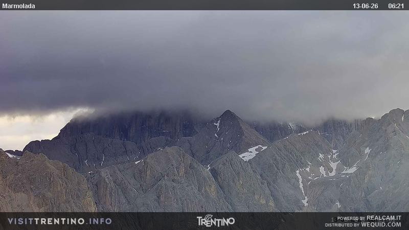 Archived image Webcam Marmolada (Fassa Valley)