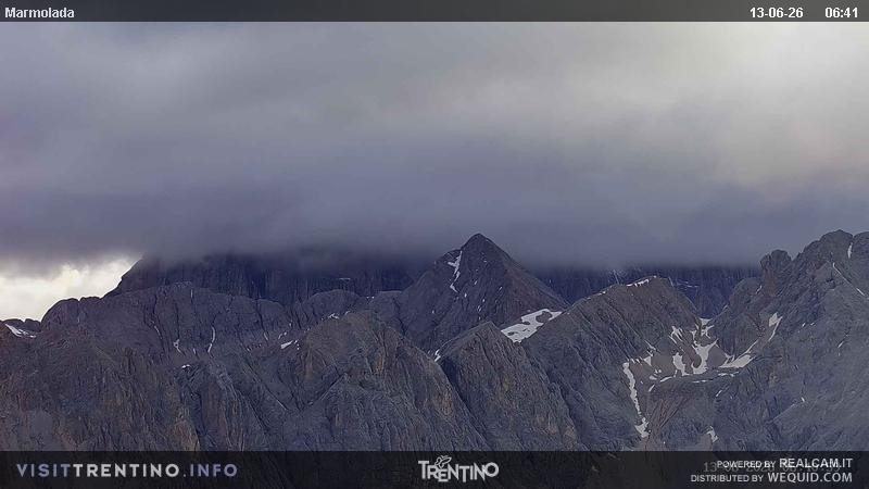 Archived image Webcam Marmolada (Fassa Valley)
