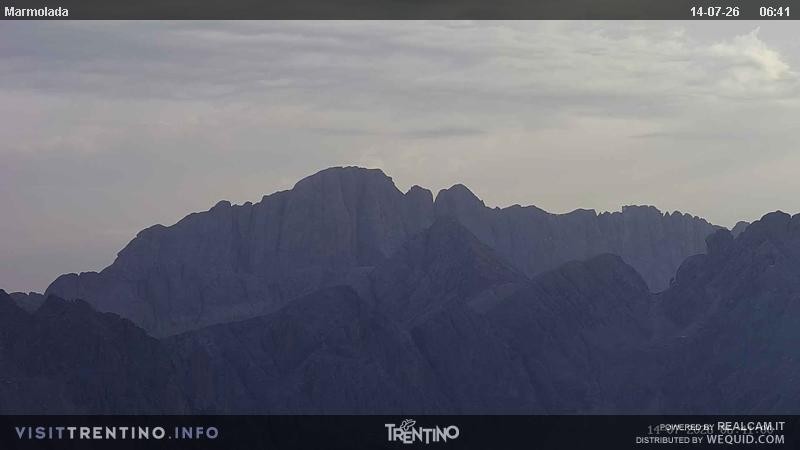 Archived image Webcam Marmolada (Fassa Valley)