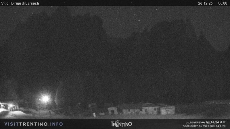 Archiv Foto Webcam Val di Fassa - Dirupi di Larséc