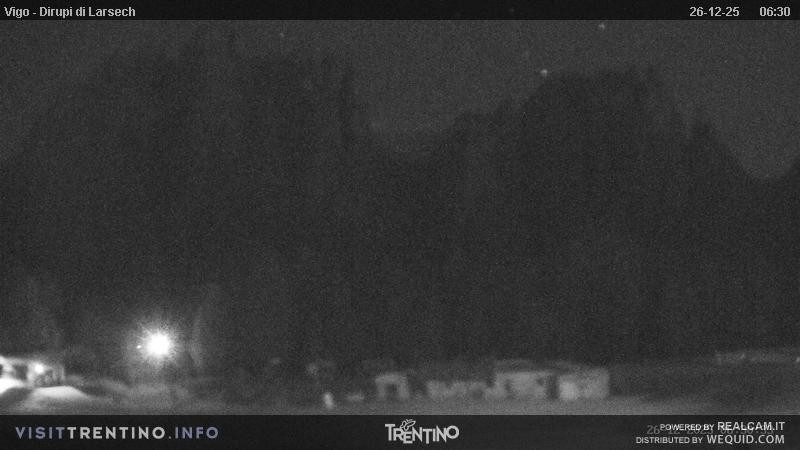 Archiv Foto Webcam Val di Fassa - Dirupi di Larséc