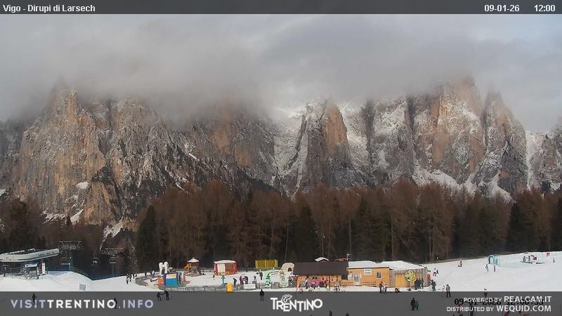 Archiv Foto Webcam Val di Fassa - Dirupi di Larséc