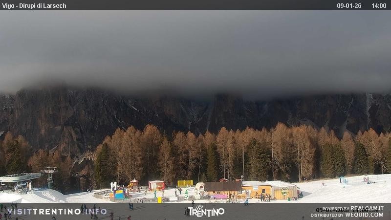 Archiv Foto Webcam Val di Fassa - Dirupi di Larséc