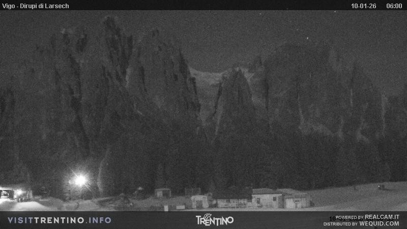 Archiv Foto Webcam Val di Fassa - Dirupi di Larséc