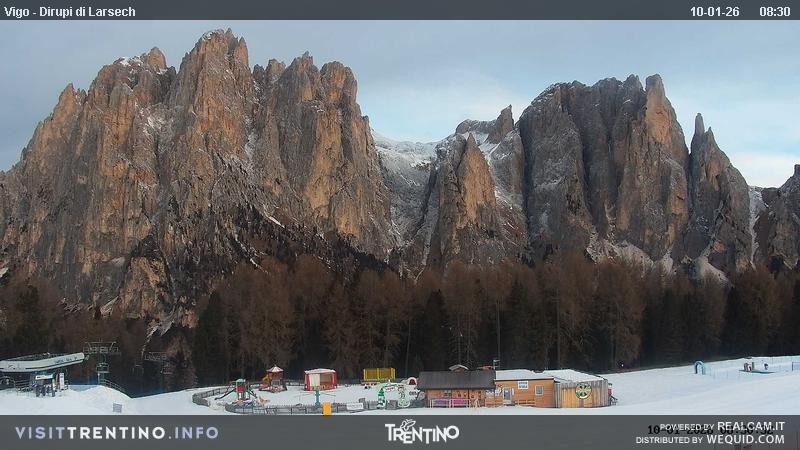Archiv Foto Webcam Val di Fassa - Dirupi di Larséc