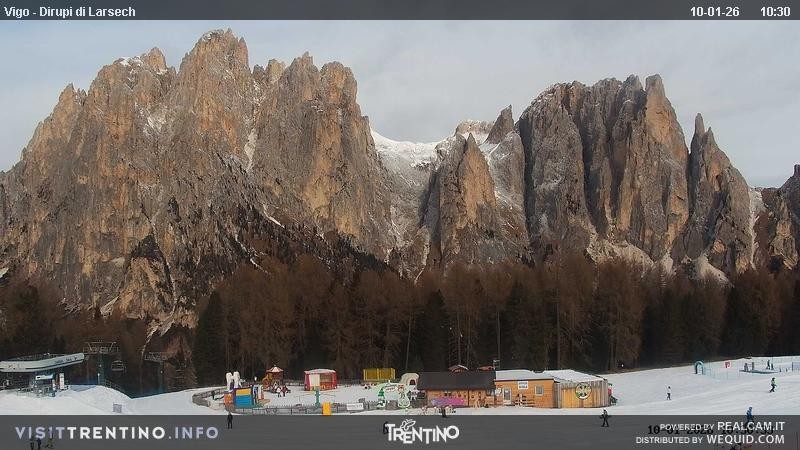 Archiv Foto Webcam Val di Fassa - Dirupi di Larséc