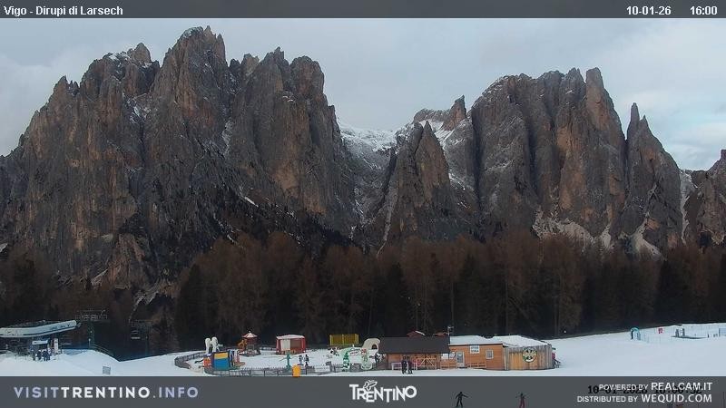 Archiv Foto Webcam Val di Fassa - Dirupi di Larséc