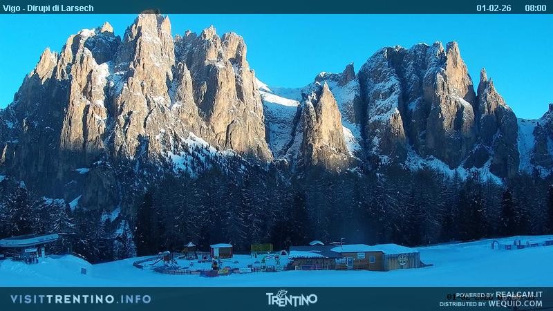 Archiv Foto Webcam Val di Fassa - Dirupi di Larséc