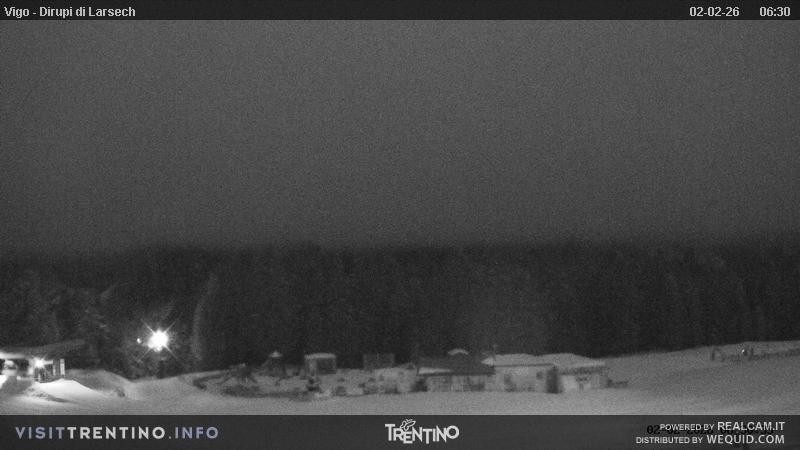 Archiv Foto Webcam Val di Fassa - Dirupi di Larséc