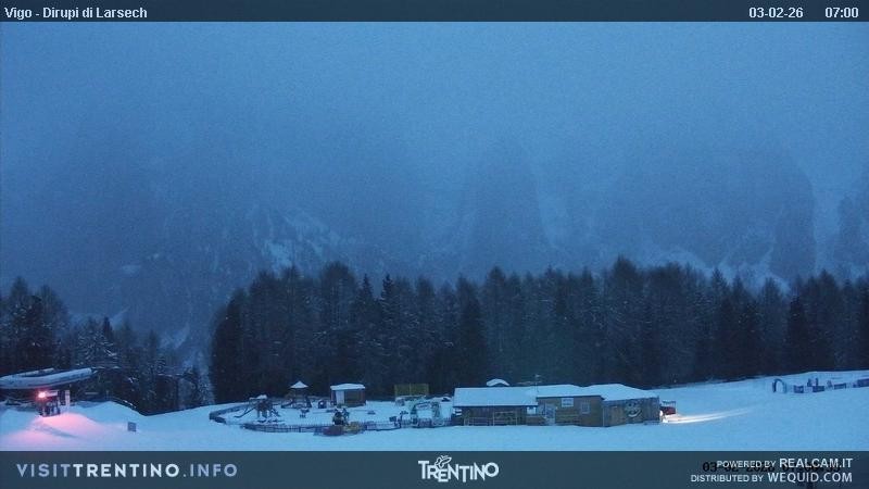 Archiv Foto Webcam Val di Fassa - Dirupi di Larséc