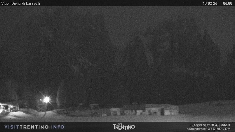 Archiv Foto Webcam Val di Fassa - Dirupi di Larséc