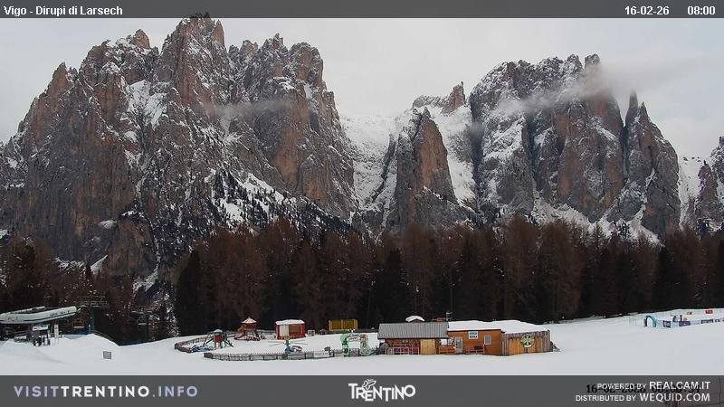 Archiv Foto Webcam Val di Fassa - Dirupi di Larséc