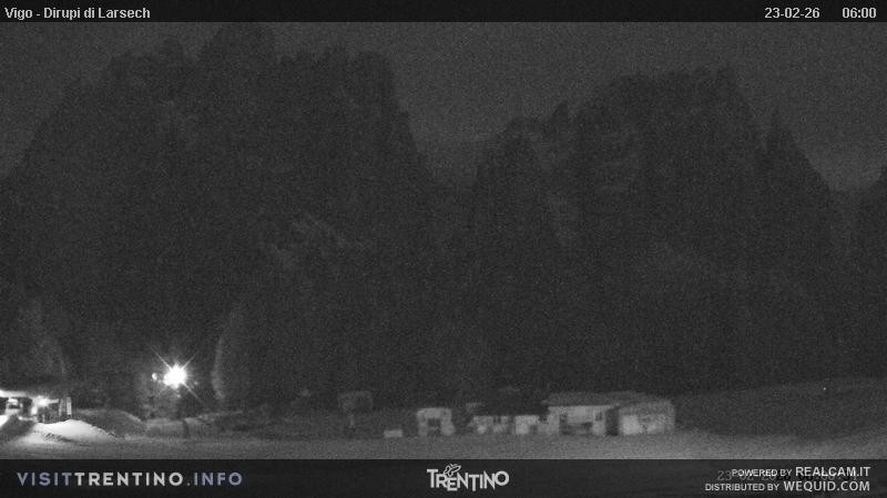 Archiv Foto Webcam Val di Fassa - Dirupi di Larséc