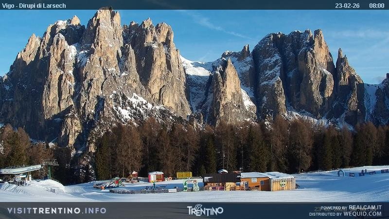 Archiv Foto Webcam Val di Fassa - Dirupi di Larséc