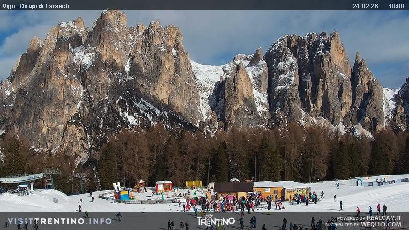 Archiv Foto Webcam Val di Fassa - Dirupi di Larséc